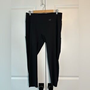 ARC’TERYX Women’s Oriel Legging Black (Size XL)